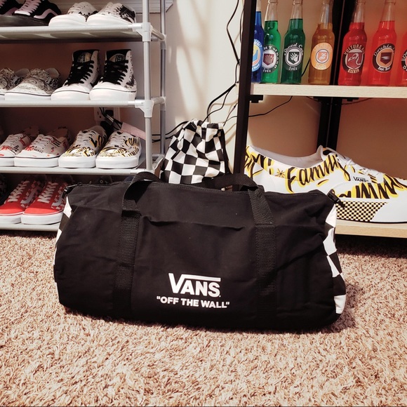vans off the wall duffle bag 